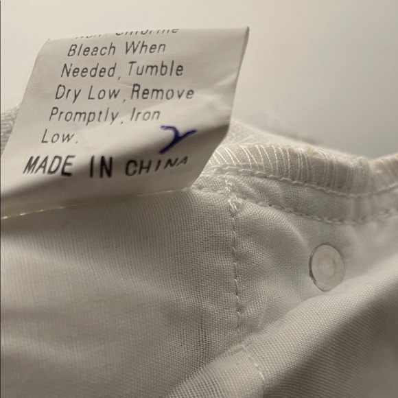 Men's Distressed Gray Jeans - Picture 7 of 7